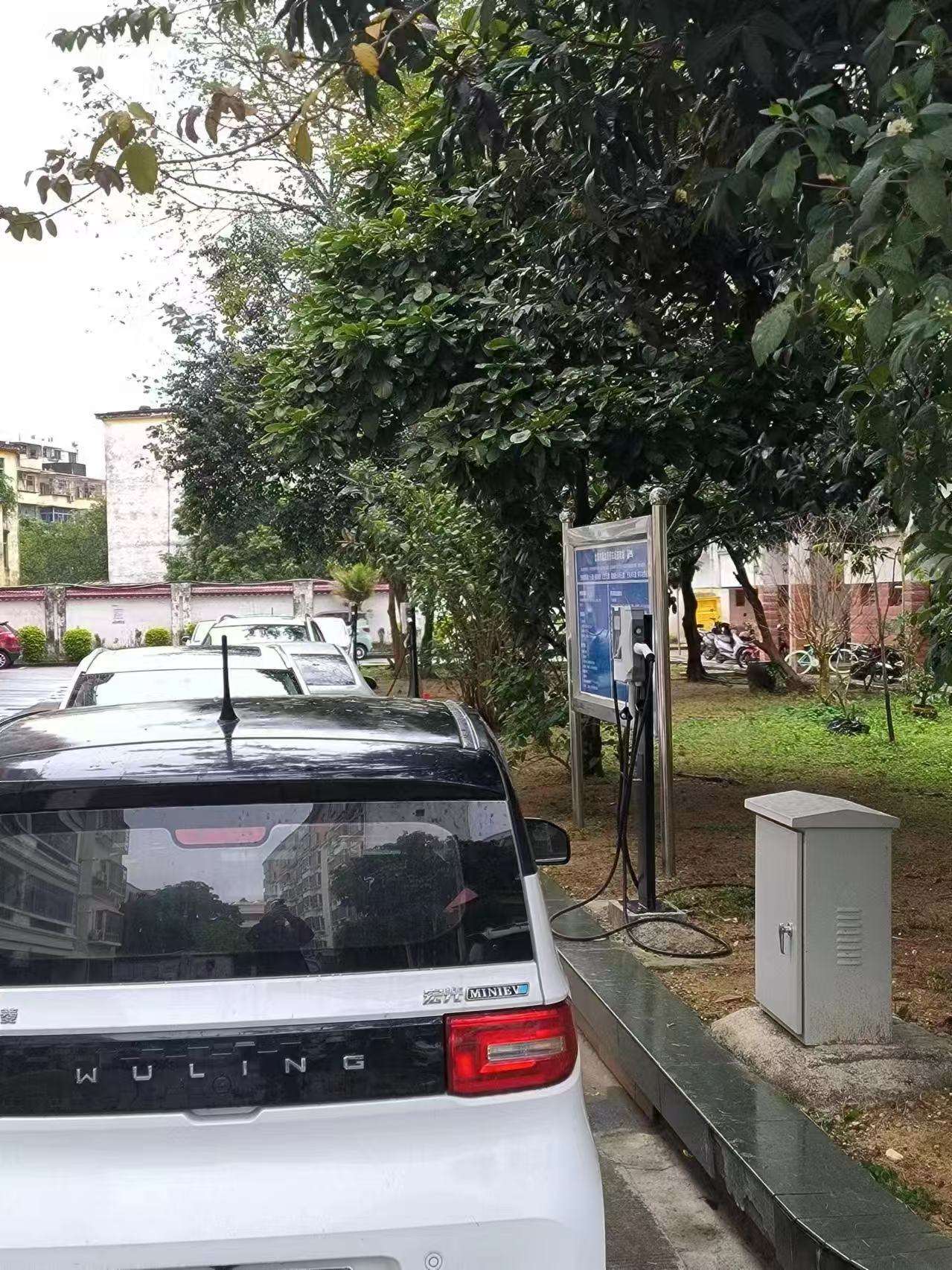 北海昌龙苑充电站